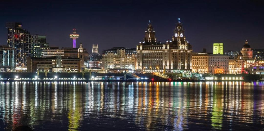 Anfield Guest House Sleeps 5 リヴァプール エクステリア 写真